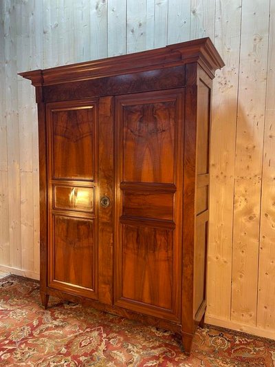 Armoire en noyer et chêne Louis XVI - Directoire 