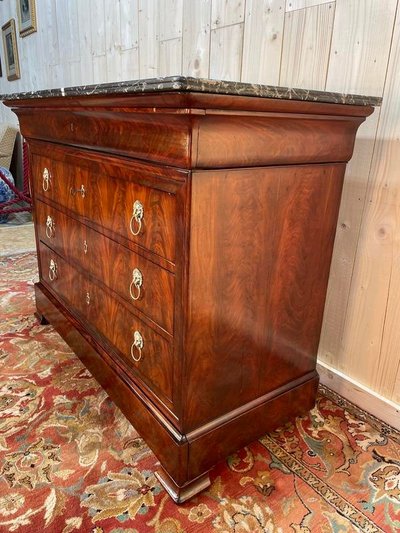 Commode époque Louis Philippe en acajou 