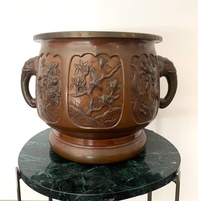 Japanese bronze flowerpot