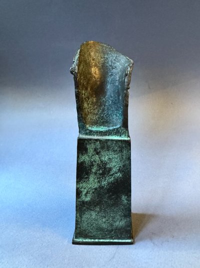 Bronzeskulptur von Igor Mitoraj „Tindaro“ Büste eines Mannes 