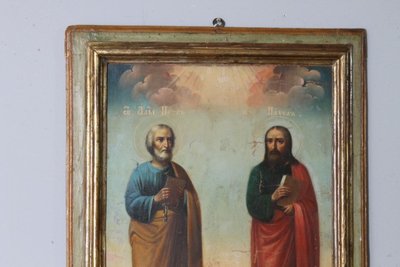 Ancienne peinture à l'huile sur toile du XVIIIe siècle représentant Saint Pierre et Saint Paul. Dans un cadre laqué contemporain.