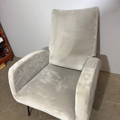 Fauteuil « Gigi Radice » des années 50 en gris. Jambes de fer 