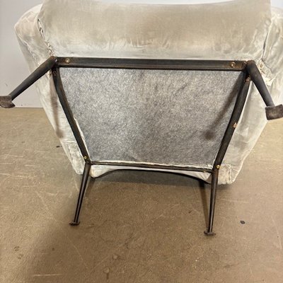 Fauteuil « Gigi Radice » des années 50 en gris. Jambes de fer 