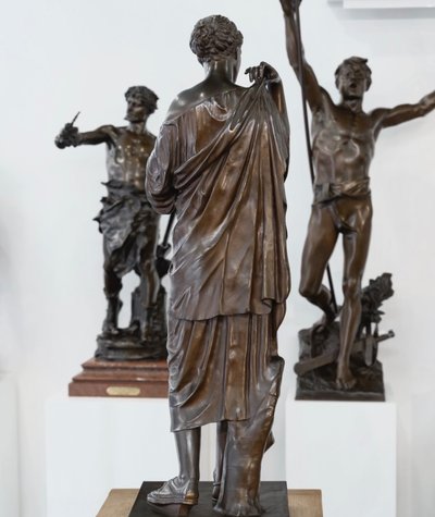 Scultura - Diane De Gabies, Ferdinand Barbedienne Fondatore - Bronzo