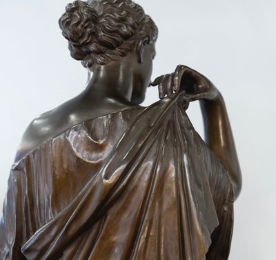 Skulptur - Diane De Gabies, Gründerin von Ferdinand Barbedienne - Bronze