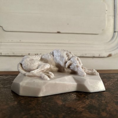 Clovis-Edmond Masson marble paperweight with sculpted greyhound decoration