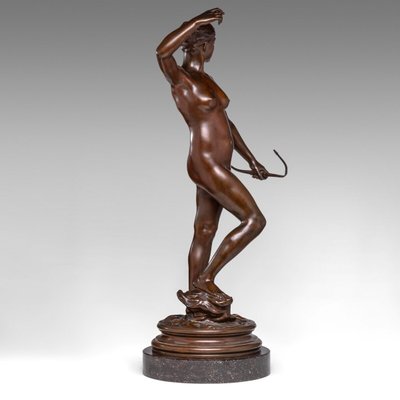 Diane Chasseresse, une sculpture en bronze par Alexandre Falguière (1831–1900)