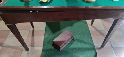 Mahogany backgammon