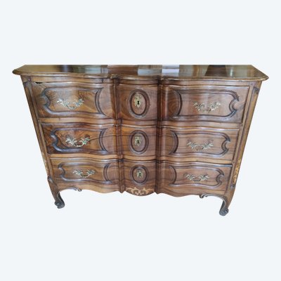 18th century walnut crossbow chest of drawers