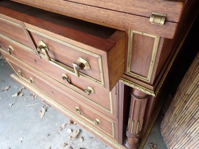 Sciban mahogany chest of drawers