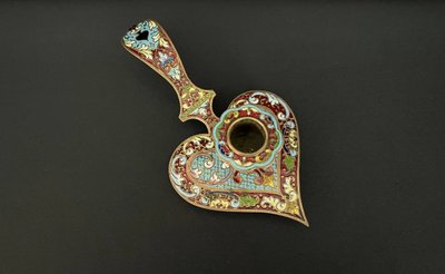 Antique candlestick in gilded bronze and cloisonné enamel, heart-shaped, Napoleon III style, late 19th century