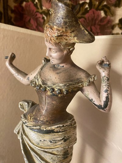  Charmante statuette de Vienne "La coquette frileuse baigneuse " vers 1900 époque Art nouveau