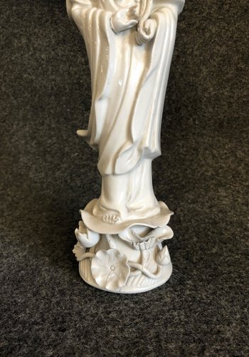 Guanyin En Porcelaine. Chine, Fin Du XIXe Siècle