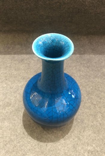 Petit Vase Craquelé Bleu, XXe Siècle