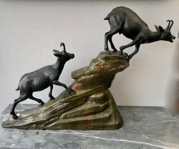 Bronze Figurant Des Chamois. Louis-albert Carvin (1875 - 1951)