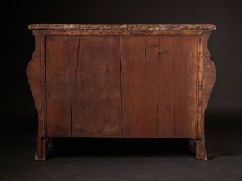 Commode Dite à Moustache. Époque Louis XIV, Première Moitié Du XVIIIe Siècle