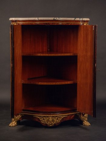 Pair Of Corner Cupboards, 19th Century