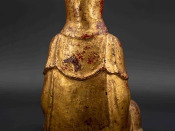 Gold lacquered bronze Guanyin, 18th century