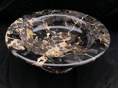 Große Tazza-Schale aus Portor-Marmor
