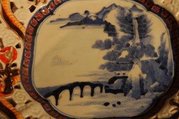 Plat Chinois Ajouré En Céramique à Décor De Dragon, d'époque Fin XIXème Siècle