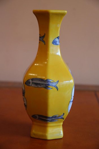 Chinesische Vase aus dem späten 19. Jahrhundert