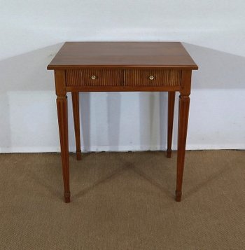 Small solid cherry wood table, Louis XVI style - 1st part of the XIXth century