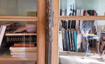 Grande fenêtre ancienne de château XIXème et sa poignée pour vitrine bibliothèque meuble porte boiseries portes