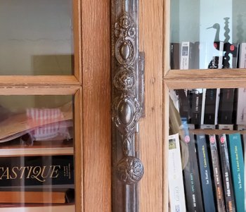 Grande fenêtre ancienne de château XIXème et sa poignée pour vitrine bibliothèque meuble porte boiseries portes