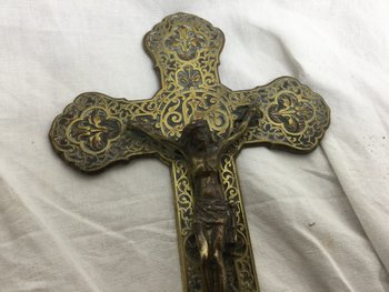 Croix en bronze de Barbedienne 