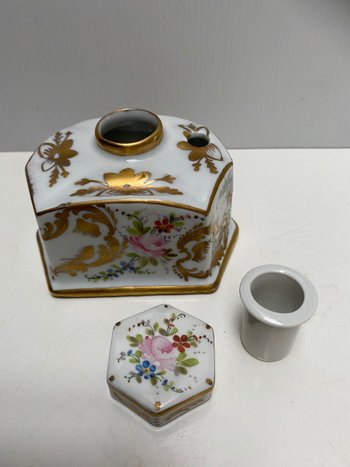 German porcelain inkwell