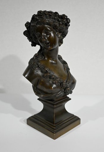 Bronze « Jeune femme couronnée de fleurs » d’après J.C. Marin – XIXe