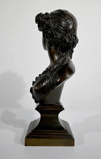 Bronze « Jeune femme couronnée de fleurs » d’après J.C. Marin – XIXe