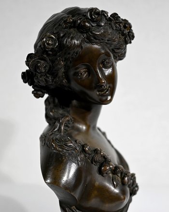 Bronze « Jeune femme couronnée de fleurs » d’après J.C. Marin – XIXe