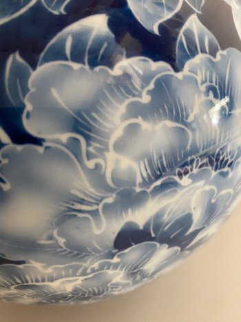 JAPANESE PORCELAIN BALL VASE