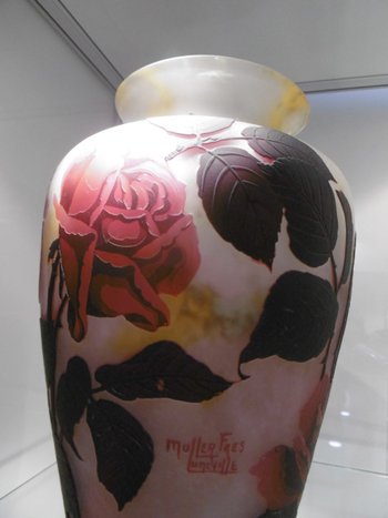 Vase Aux Roses Muller Fréres Luneville