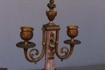 Decorazione in bronzo e marmo stile Luigi XVI Fleur De Pécher del XIX secolo