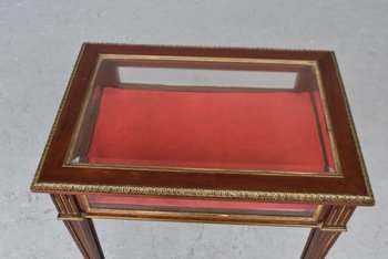             Mahogany Display Case Louis XVI period XIXth century