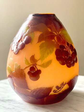 Vase Soufflé Gallé Aux Cerises Art Nouveau