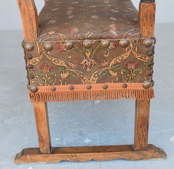 Renaissance Style Living Room In Walnut And Cordovan Leather