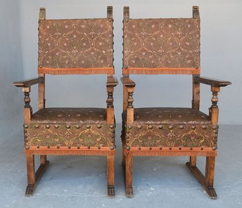 Renaissance Style Living Room In Walnut And Cordovan Leather