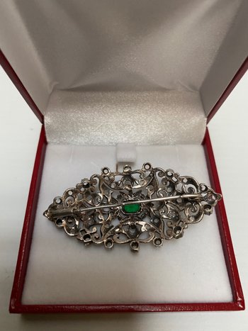 ART NOUVEAU BROOCH IN STERLING SILVER