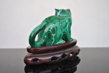 Statuette De Chat En Malachite Montée Sur Socle