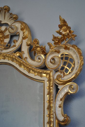 Gold lacquered planter Venetian Rocaille XIXth century