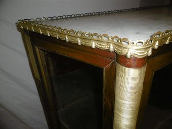 Louis XVI period display case with curved sides