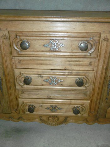 Louis XV Lorraine sideboard