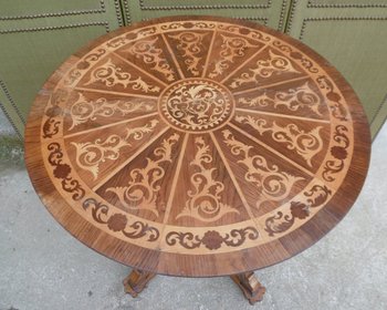 Charles X inlaid pedestal table