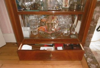 Vitrine im Stil von Charles X