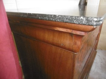 Commode à doucine époque Louis Philippe