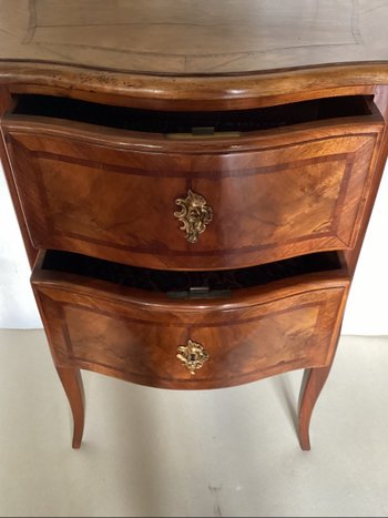 Louis XV Galbée chest of drawers