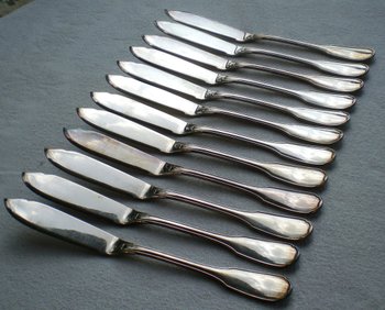 12 fish cutlery in silvery metal Christofle goldsmith Versailles model